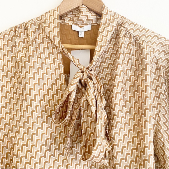 Joie Joslin Bow Tie Silk Blouse Chain Print Oak Tan XL NWT - Picture 4 of 13